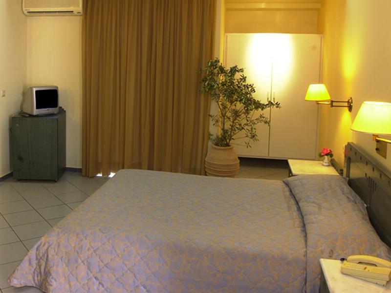 Sissi Bay Resort Room photo